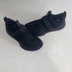 Nike metcon sport. Mens US 8.5. All black
